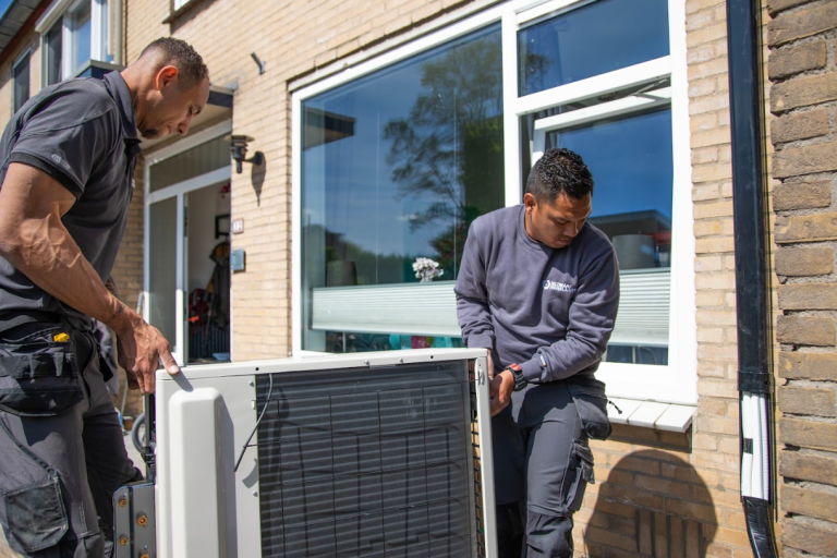 Airco buitenunit installatie
