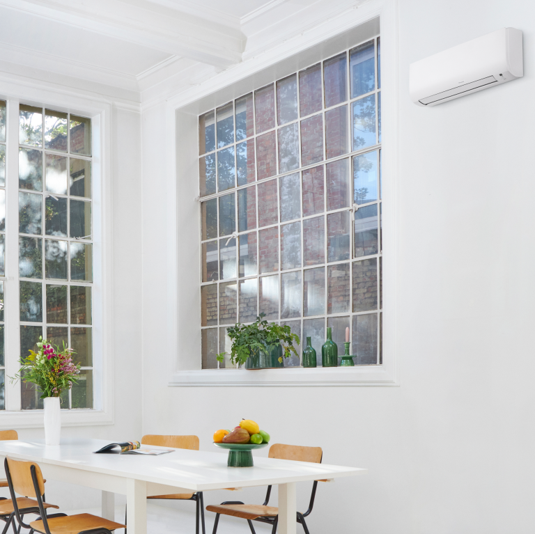 Daikin Comfora in woonkamer
